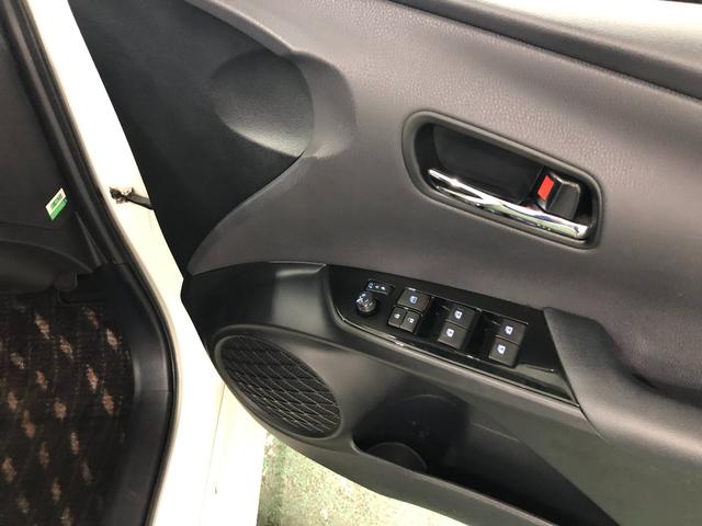 プリウス Ａプレミアム　車検整備付／走行３７０７３キロ／フルセグナビ　１年保証距離無制限　走行距離３７０７３キロ　フルセグナビ　バックカメラ　ブルートゥース　ドラレコ　純正マット　サイドエアバッグ　ＬＥＤヘッドランプ　シートヒーター　プッシュスタート　キーフリー（43枚目）