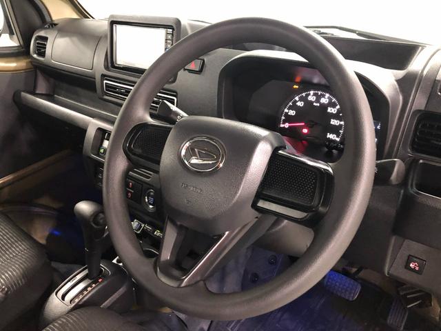ハイゼットトラック ジャンボエクストラ　４ＷＤ／走行６３５０１キロ／ナビドラレコ　１年保証距離無制限　走行距離６３５０１キロ　４ＷＤ　純正フルセグナビ　バックカメラ　ドラレコ　純正フロアマット　荷台作業灯　ＬＥＤヘッドランプ　アイドリングストップ　プッシュボタンスタート　キーフリー（12枚目）