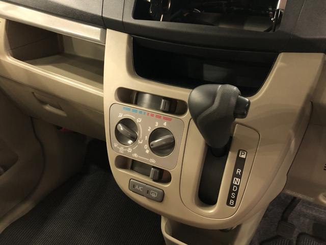 ムーヴ L SA 走行29391キロ/4WD/修復歴 一年保証・走行距離無制限 走行29391キロ 助手席エアバック 純正カーペットマット アイドリングストップ ベンチシート キーレス ホイールキャップ(14枚目)