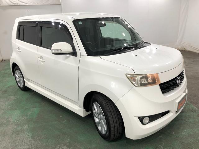 bB Zエアロパッケージ 走行102654キロ/ナビ/ベンチシート 一年保証・走行距離無制限 走行102654キロ 助手席エアバック 純正カーペットマット ワンセグナビ DVD ベンチシート(9枚目)