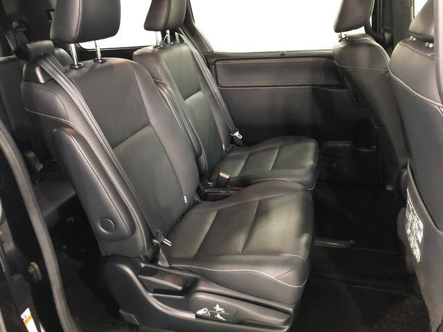 エスクァイア Gi ブラックテーラード 4WD 大画面ナビ 後席モニター 車検整備付 1年保証距離無制限 走行距離42487キロ 純正大画面ナビ バックカメラ ブルートゥース ドラレコ 後席モニター 純正マット LEDヘッドランプ シートヒーター プッシュスタート(11枚目)