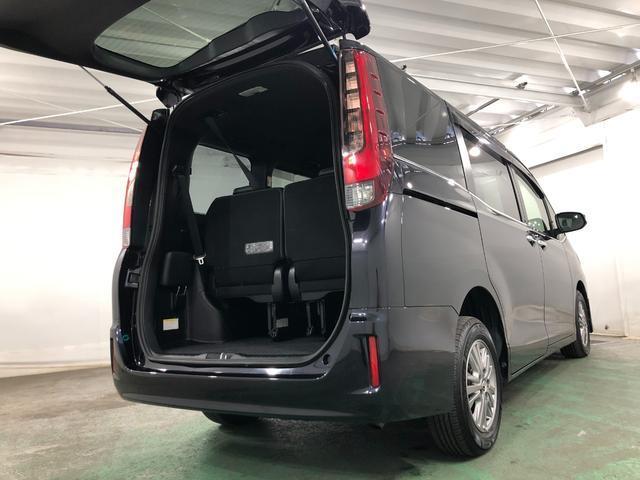 エスクァイア Gi ブラックテーラード 4WD 大画面ナビ 後席モニター 車検整備付 1年保証距離無制限 走行距離42487キロ 純正大画面ナビ バックカメラ ブルートゥース ドラレコ 後席モニター 純正マット LEDヘッドランプ シートヒーター プッシュスタート(16枚目)