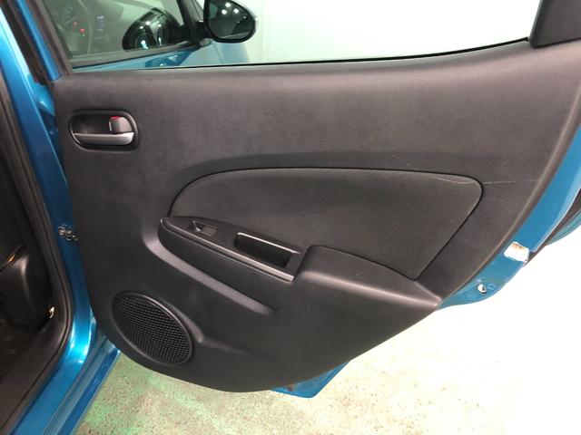 デミオ １３－スカイアクティブ　走行１６９７２キロ／車検整備付　一年保証・走行距離無制限　走行１６９７２キロ　助手席エアバック　純正カーペットマット　オートライト　キーフリー　社外アルミ（36枚目）