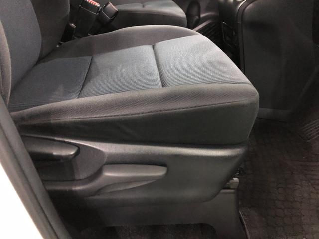 ノア X 走行58466キロ/純正フルセグナビ/ドラレコ 1年保証距離無制限 走行距離58466キロ バックカメラ ブルートゥース ドラレコ 純正マット LEDヘッドランプ 片側電動スライドドア 電動格納式ドアミラー プッシュスタート キーフリー(44枚目)