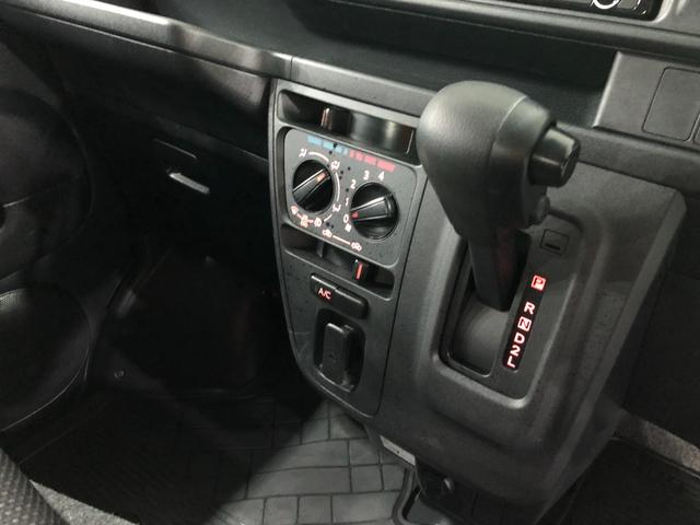 ハイゼットカーゴ デッキバンG SA3 走行4412キロ/LEDヘッドライト 一年保証・走行距離無制限 走行4412キロ 助手席エアバック 純正カーペットマット オートライト オートマチックハイビーム LEDヘッドライト アイドリングストップ(14枚目)