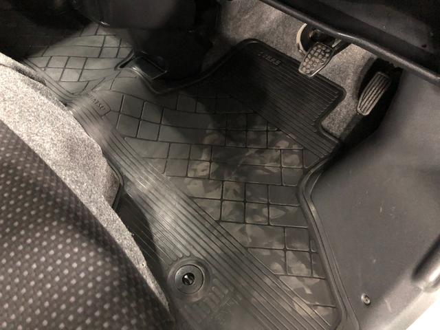 ハイゼットカーゴ デッキバンG SA3 走行4412キロ/LEDヘッドライト 一年保証・走行距離無制限 走行4412キロ 助手席エアバック 純正カーペットマット オートライト オートマチックハイビーム LEDヘッドライト アイドリングストップ(18枚目)