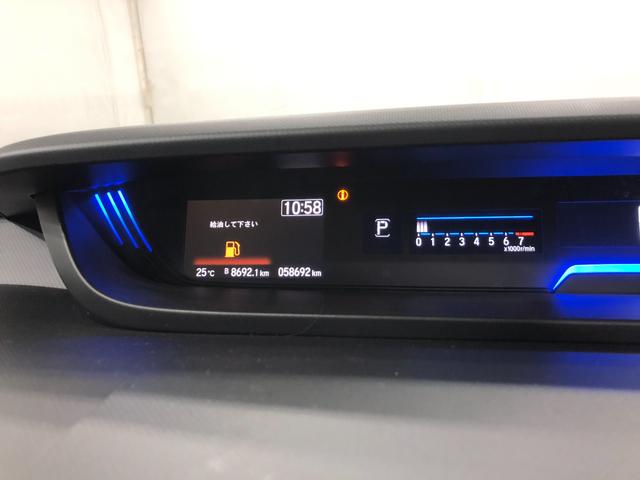 フリード＋ Ｇ・ホンダセンシング　走行５８６９２キロ／ナビ／バックカメラ　一年保証・走行距離無制限　走行５８６９２キロ　フルセグナビ　ブルートゥース　バックカメラ　オートライト　ＬＥＤヘッドライト（8枚目）