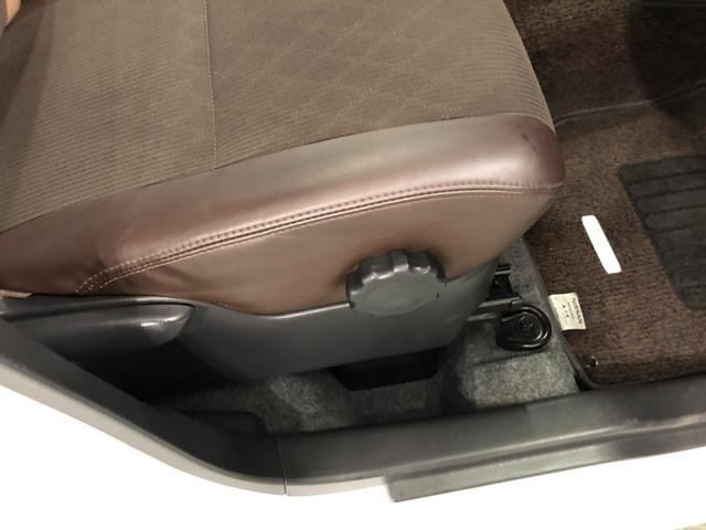 デイズルークス ハイウェイスター X Vセレクション 走行56582キロ 1年保証距離無制限 走行距離56582キロ フルセグナビ アラウンドビューモニター デジタルルームミラー ブルートゥース 純正マット LEDヘッドランプ アイドリングストップ 両側電動スライドドア(15枚目)