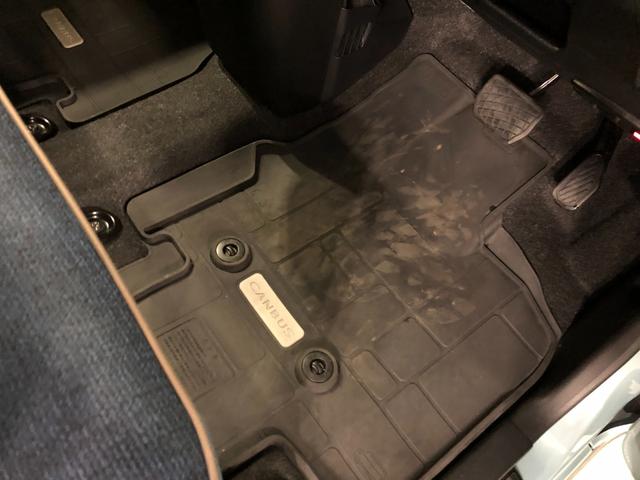 ムーヴキャンバス セオリーＧターボ　走行２８１１０キロ／車検整備付／ナビ　一年保証・走行距離無制限　走行２８１１０キロ　フルセグナビ　ＥＴＣ　ブルートゥース　バックカメラ　ドラレコ　クリアランスソナー　オートライト　ＬＥＤヘッドライト　　シートヒーター　両側電動スライドドア（18枚目）