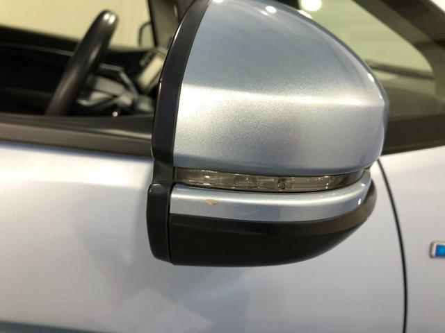 フィットハイブリッド Ｆパッケージ　走行５２４７１キロ／ワンセグナビ／バックカメラ　１年保証距離無制限　走行距離５２４７１キロ　ワンセグナビ　バックカメラ　ブルートゥース　純正マット　サイドエアバッグ　電動格納式ドアミラー　プッシュスタート（11枚目）