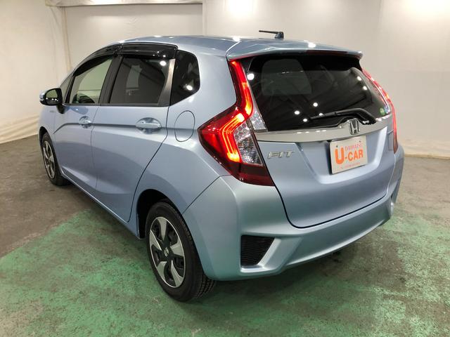 フィットハイブリッド Ｆパッケージ　走行５２４７１キロ／ワンセグナビ／バックカメラ　１年保証距離無制限　走行距離５２４７１キロ　ワンセグナビ　バックカメラ　ブルートゥース　純正マット　サイドエアバッグ　電動格納式ドアミラー　プッシュスタート（16枚目）