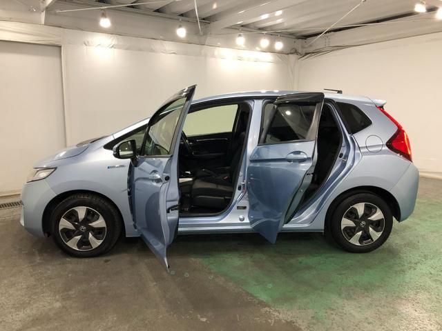 フィットハイブリッド Ｆパッケージ　走行５２４７１キロ／ワンセグナビ／バックカメラ　１年保証距離無制限　走行距離５２４７１キロ　ワンセグナビ　バックカメラ　ブルートゥース　純正マット　サイドエアバッグ　電動格納式ドアミラー　プッシュスタート（25枚目）