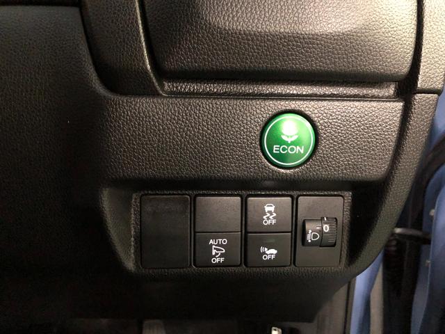 フィットハイブリッド Ｆパッケージ　走行５２４７１キロ／ワンセグナビ／バックカメラ　１年保証距離無制限　走行距離５２４７１キロ　ワンセグナビ　バックカメラ　ブルートゥース　純正マット　サイドエアバッグ　電動格納式ドアミラー　プッシュスタート（51枚目）