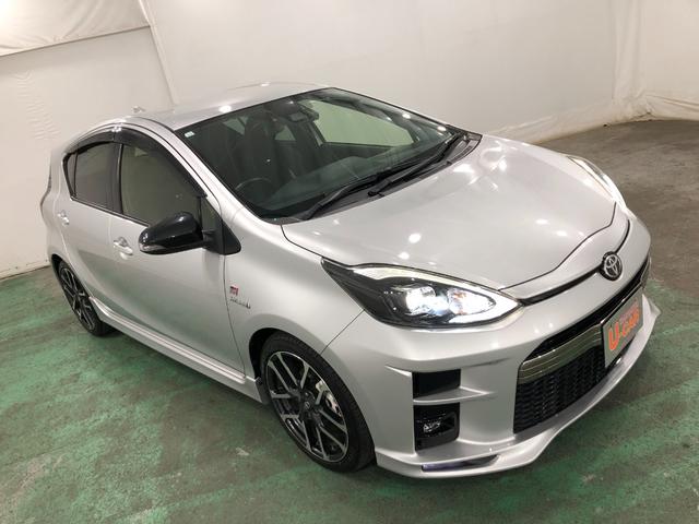 アクア Ｇ　ＧＲスポーツ・１７インチパッケージ　走行２７２６７キロ　一年保証・走行距離無制限　走行２７２６７キロ　フルセグナビ　ブルートゥース　バックカメラ　ドラレコ　ＥＴＣ　オートライト　ＬＥＤヘッドライト（9枚目）