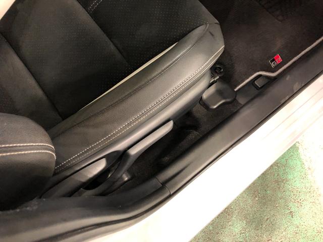 アクア Ｇ　ＧＲスポーツ・１７インチパッケージ　走行２７２６７キロ　一年保証・走行距離無制限　走行２７２６７キロ　フルセグナビ　ブルートゥース　バックカメラ　ドラレコ　ＥＴＣ　オートライト　ＬＥＤヘッドライト（15枚目）