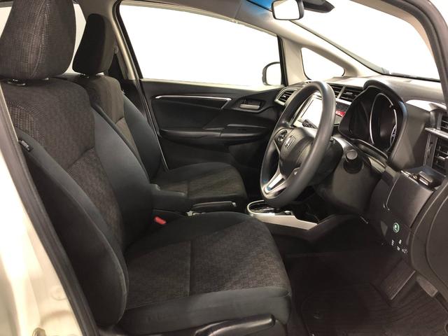 フィット 13G・Fパッケージ ファインエディション ナビ/Bカメラ 1年保証距離無制限 走行距離29313キロ ワンセグナビ バックカメラ 純正マット 助手席エアバッグ プッシュボタンスタート 電動格納式ドアミラー(4枚目)