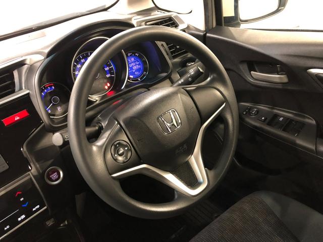 フィット 13G・Fパッケージ ファインエディション ナビ/Bカメラ 1年保証距離無制限 走行距離29313キロ ワンセグナビ バックカメラ 純正マット 助手席エアバッグ プッシュボタンスタート 電動格納式ドアミラー(12枚目)