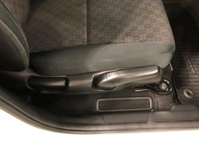 フィット 13G・Fパッケージ ファインエディション ナビ/Bカメラ 1年保証距離無制限 走行距離29313キロ ワンセグナビ バックカメラ 純正マット 助手席エアバッグ プッシュボタンスタート 電動格納式ドアミラー(15枚目)