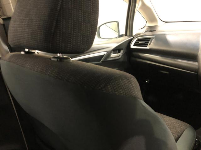 フィット 13G・Fパッケージ ファインエディション ナビ/Bカメラ 1年保証距離無制限 走行距離29313キロ ワンセグナビ バックカメラ 純正マット 助手席エアバッグ プッシュボタンスタート 電動格納式ドアミラー(39枚目)