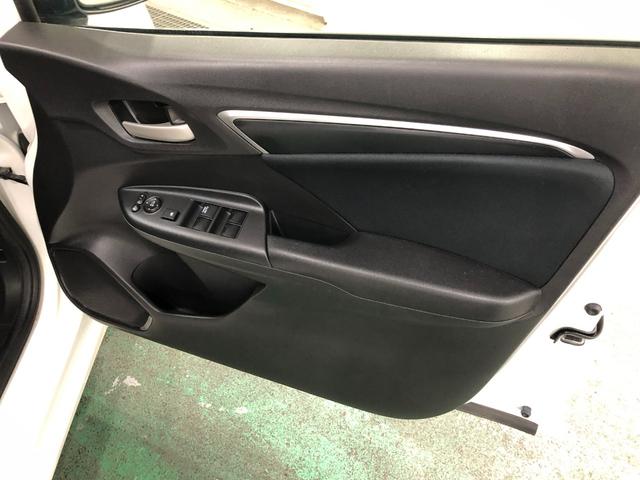 フィット 13G・Fパッケージ ファインエディション ナビ/Bカメラ 1年保証距離無制限 走行距離29313キロ ワンセグナビ バックカメラ 純正マット 助手席エアバッグ プッシュボタンスタート 電動格納式ドアミラー(42枚目)