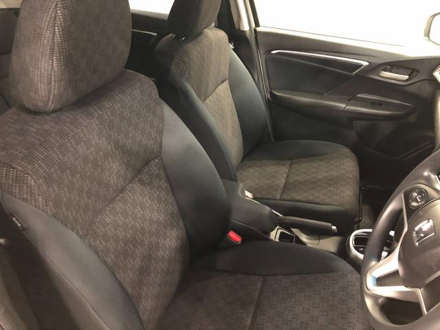 フィット 13G・Fパッケージ ファインエディション ナビ/Bカメラ 1年保証距離無制限 走行距離29313キロ ワンセグナビ バックカメラ 純正マット 助手席エアバッグ プッシュボタンスタート 電動格納式ドアミラー(47枚目)