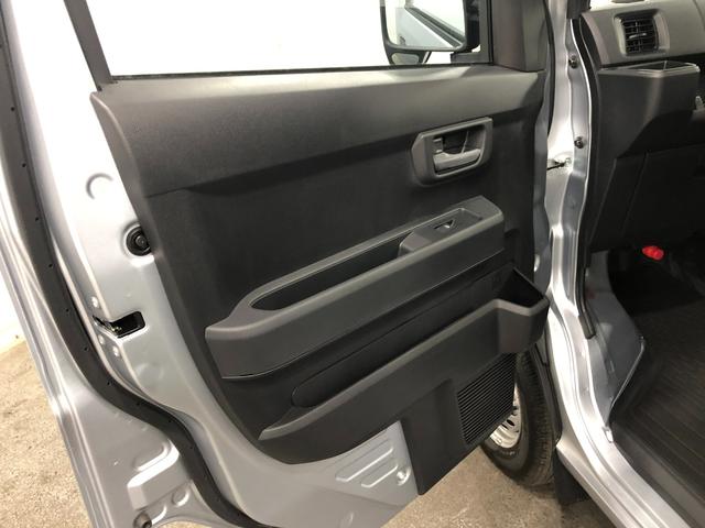 ハイゼットカーゴ ＤＸ　走行３５キロ／ＦＭＡＭラジオ／オートライト　１年保証距離無制限　走行距離３５キロ　ＦＭＡＭラジオ　純正フロアマット　クリアランスソナー　オートライト　両側電動スライドドア　アイドリングストップ　キーレスエントリー（34枚目）