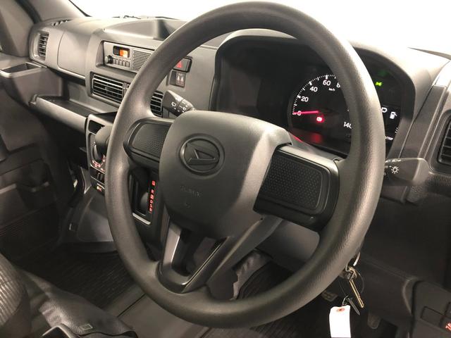 ハイゼットカーゴ ＤＸ　走行３５キロ／ＦＭＡＭラジオ／オートライト　１年保証距離無制限　走行距離３５キロ　ＦＭＡＭラジオ　純正フロアマット　クリアランスソナー　オートライト　両側電動スライドドア　アイドリングストップ　キーレスエントリー（43枚目）