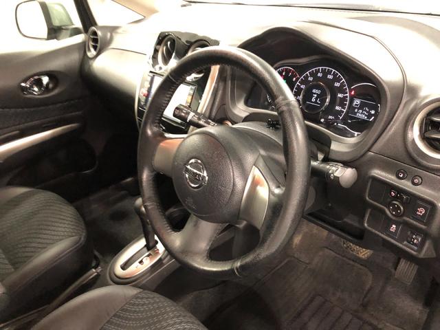 ノート メダリスト　走行６１９１４キロ／ナビ／全周囲カメラ／ＥＴＣ　一年保証・走行距離無制限　走行６１９１４キロ　フルセグナビ　ブルートゥース　全周囲カメラ　オートライト　ＨＩＤヘッドライト（46枚目）