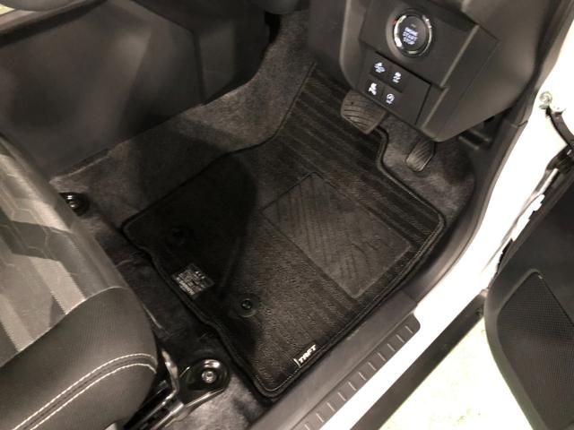 タフト G ダーククロムベンチャー 走行2538キロ/シートヒーター 1年保証距離無制限 走行2538キロ 純正マット サイドエアバッグ LEDヘッドランプ アイドリングストップ シートヒーター プッシュボタンスタート オート格納式ドアミラー 電動パーキングブレーキ(18枚目)