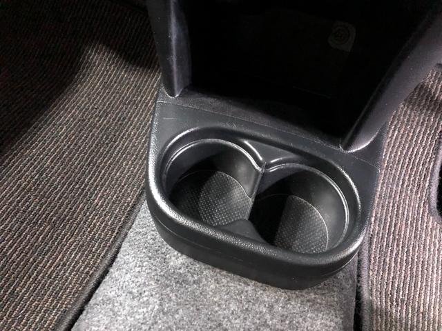 ミラココア ココアプラスＸ　修復歴／走行４１９２７キロ／電動格納式ミラー　１年保証距離無制限　走行距離４１９２７キロ　純正マット　アイドリングストップ　オートエアコン　電動格納式ドアミラー　ドリンクホルダー（11枚目）