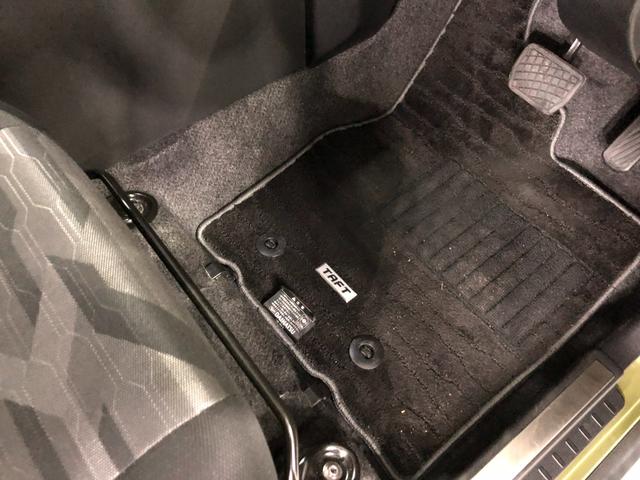 タフト Ｇターボ　クロムベンチャー　走行６００９７キロ／純正ナビ　１年保証距離無制限　走行距離６００９７キロ　純正フルセグナビ　バックカメラ　ドラレコ　純正マット　サイドエアバッグ　ＬＥＤヘッドランプ　アイドリングストップ　シートヒーター　オート格納式ドアミラー（18枚目）