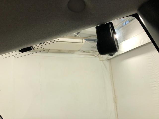 今や必須アイテムのドラレコです。