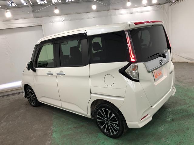 両側電動スライドドアで送迎も楽になりますね。