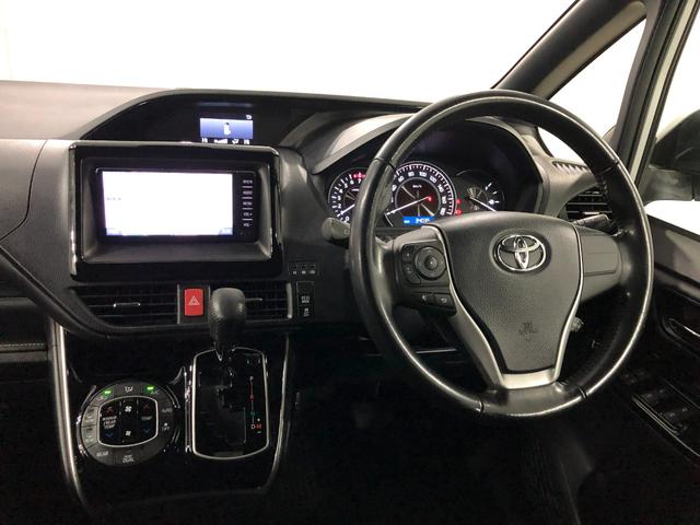 エスクァイア Ｘｉ　軽雹害／走行３４０３５キロ／ワンセグナビ／バックカメラ　１年保証距離無制限　走行距離３４０３５キロ　ワンセグナビ　バックカメラ　ブルートゥース　純正マット　オートライト　ＬＥＤヘッドランプ　片側電動スライドドア　プッシュボタンスタート（5枚目）