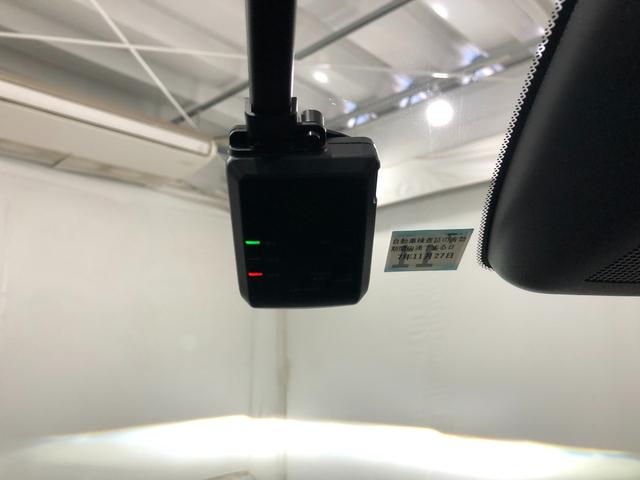 フィット ＲＳ　車検整備付／走行９８０８キロ／ナビ／前後ドラレコ（11枚目）