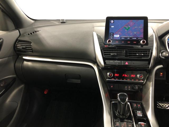 エクリプスクロスＰＨＥＶ Ｐ　走行８９９８キロ／４ＷＤ／ナビ／全周囲カメラ／ＥＴＣ　一年保証・走行距離無制限　走行８９９８キロ　フルセグナビ　ブルートゥース　全周囲カメラ　サイドエアバック　クリアランスソナー　オートライト　ＬＥＤヘッドライト　シートヒーター（6枚目）