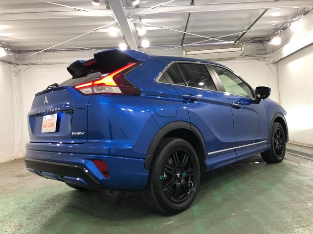 エクリプスクロスＰＨＥＶ Ｐ　走行８９９８キロ／４ＷＤ／ナビ／全周囲カメラ／ＥＴＣ　一年保証・走行距離無制限　走行８９９８キロ　フルセグナビ　ブルートゥース　全周囲カメラ　サイドエアバック　クリアランスソナー　オートライト　ＬＥＤヘッドライト　シートヒーター（13枚目）