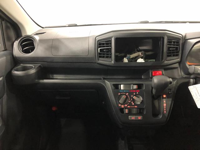 ミライース Ｌ　ＳＡＩＩＩ　４ＷＤ／走行３７１３キロ／マット　１年保証距離無制限　走行距離３７１３キロ　マット　助手席エアバッグ　クリアランスソナー　オートライト　アイドリングストップ　キーレスエントリー　スマートアシスト３（6枚目）