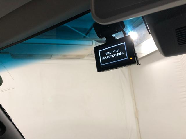 ハイゼットカーゴ デッキバンＧ　４ＷＤ／走行３６０２９キロ／ナビ／ドラレコ　１年保証距離無制限　走行３６０２９キロ　４ＷＤ　フルセグナビ　ブルートゥース　ドラレコ　純正マット　オートライト　アイドリングストップ　両側スライドドア　電動格納式ドアミラー　プッシュボタンスタート（11枚目）