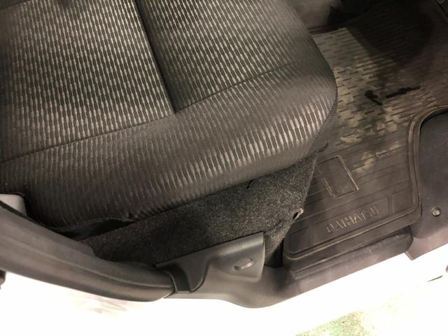 ハイゼットカーゴ デッキバンＧ　４ＷＤ／走行３６０２９キロ／ナビ／ドラレコ　１年保証距離無制限　走行３６０２９キロ　４ＷＤ　フルセグナビ　ブルートゥース　ドラレコ　純正マット　オートライト　アイドリングストップ　両側スライドドア　電動格納式ドアミラー　プッシュボタンスタート（15枚目）