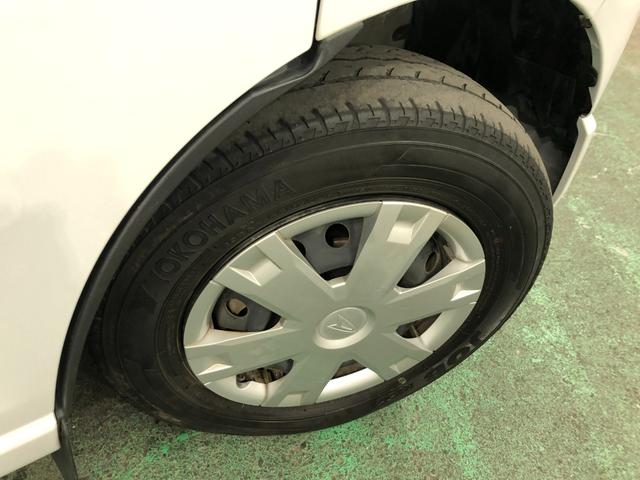 ハイゼットカーゴ デッキバンＧ　４ＷＤ／走行３６０２９キロ／ナビ／ドラレコ　１年保証距離無制限　走行３６０２９キロ　４ＷＤ　フルセグナビ　ブルートゥース　ドラレコ　純正マット　オートライト　アイドリングストップ　両側スライドドア　電動格納式ドアミラー　プッシュボタンスタート（17枚目）