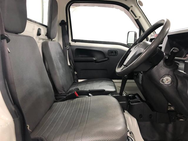 ハイゼットトラック スタンダード 走行56826キロ/FMAMラジオ/マット 1年保証距離無制限 走行距離56826キロ FMAMラジオ 純正フロアマット ドリンクホルダー マニュアルエアコン 取扱説明書 メンテナンスノート(4枚目)