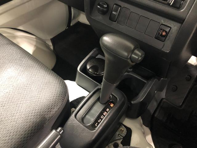 ハイゼットトラック スタンダード 走行56826キロ/FMAMラジオ/マット 1年保証距離無制限 走行距離56826キロ FMAMラジオ 純正フロアマット ドリンクホルダー マニュアルエアコン 取扱説明書 メンテナンスノート(6枚目)