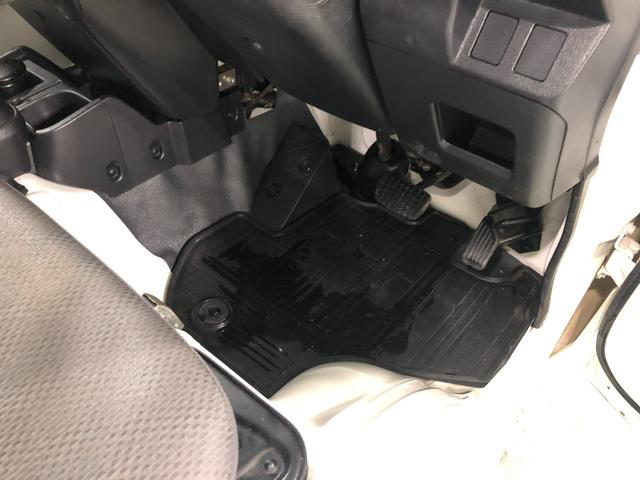 ハイゼットトラック スタンダード 走行56826キロ/FMAMラジオ/マット 1年保証距離無制限 走行距離56826キロ FMAMラジオ 純正フロアマット ドリンクホルダー マニュアルエアコン 取扱説明書 メンテナンスノート(18枚目)