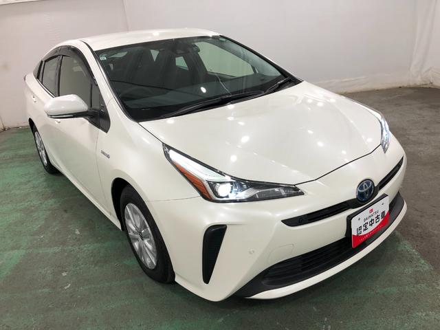 プリウス Ｓ　走行１２０４２キロ／ナビ／バックカメラ／ドラレコ／ＥＴＣ　一年保証・走行距離無制限走行１２０４２キロ　フルセグナビ　ブルートゥース　バックカメラ　ドラレコ　クリアランスソナー　オートライト　ＬＥＤヘッドライト（9枚目）