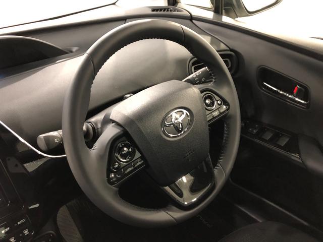 プリウス Ｓ　走行１２０４２キロ／ナビ／バックカメラ／ドラレコ／ＥＴＣ　一年保証・走行距離無制限走行１２０４２キロ　フルセグナビ　ブルートゥース　バックカメラ　ドラレコ　クリアランスソナー　オートライト　ＬＥＤヘッドライト（12枚目）