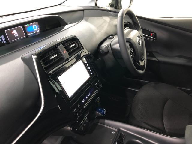 プリウス Ｓ　走行１２０４２キロ／ナビ／バックカメラ／ドラレコ／ＥＴＣ　一年保証・走行距離無制限走行１２０４２キロ　フルセグナビ　ブルートゥース　バックカメラ　ドラレコ　クリアランスソナー　オートライト　ＬＥＤヘッドライト（31枚目）