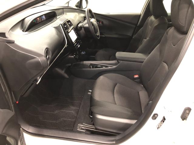 プリウス Ｓ　走行１２０４２キロ／ナビ／バックカメラ／ドラレコ／ＥＴＣ　一年保証・走行距離無制限走行１２０４２キロ　フルセグナビ　ブルートゥース　バックカメラ　ドラレコ　クリアランスソナー　オートライト　ＬＥＤヘッドライト（33枚目）