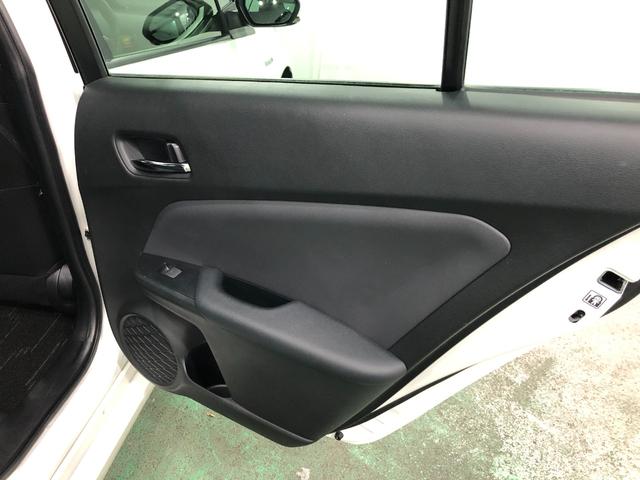 プリウス Ｓ　走行１２０４２キロ／ナビ／バックカメラ／ドラレコ／ＥＴＣ　一年保証・走行距離無制限走行１２０４２キロ　フルセグナビ　ブルートゥース　バックカメラ　ドラレコ　クリアランスソナー　オートライト　ＬＥＤヘッドライト（36枚目）