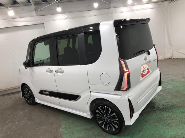 タント カスタムＲＳ　ターボ　車検Ｒ１０．２　走行９６２５キロ　２トーン色　一年保証・走行距離無制限　新車保証継承　走行９６２５キロ　クルーズコントロール　サイドエアバック　クリアランスソナー　ＬＥＤヘッドライト　ベンチシート　シートヒーター　両側電動スライドドア（3枚目）